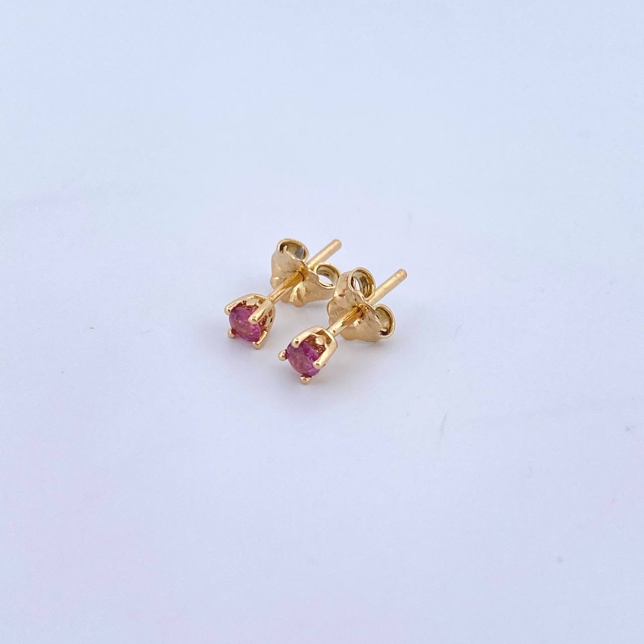 Topos Piedra 0.9gr / 3mm Rubíes 35Pts Broche Mariposa Oro Amarillo 18K (Joya) ©
