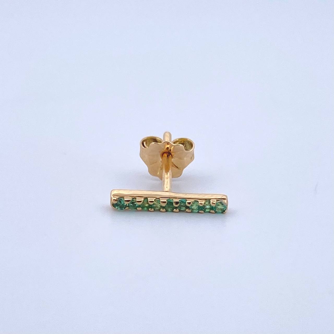 Piercing Linea Fina 0.5gr / 1.1cm / Esmeraldas 9Pts Broche Mariposa Oro Amarillo 18K (Joya) ©