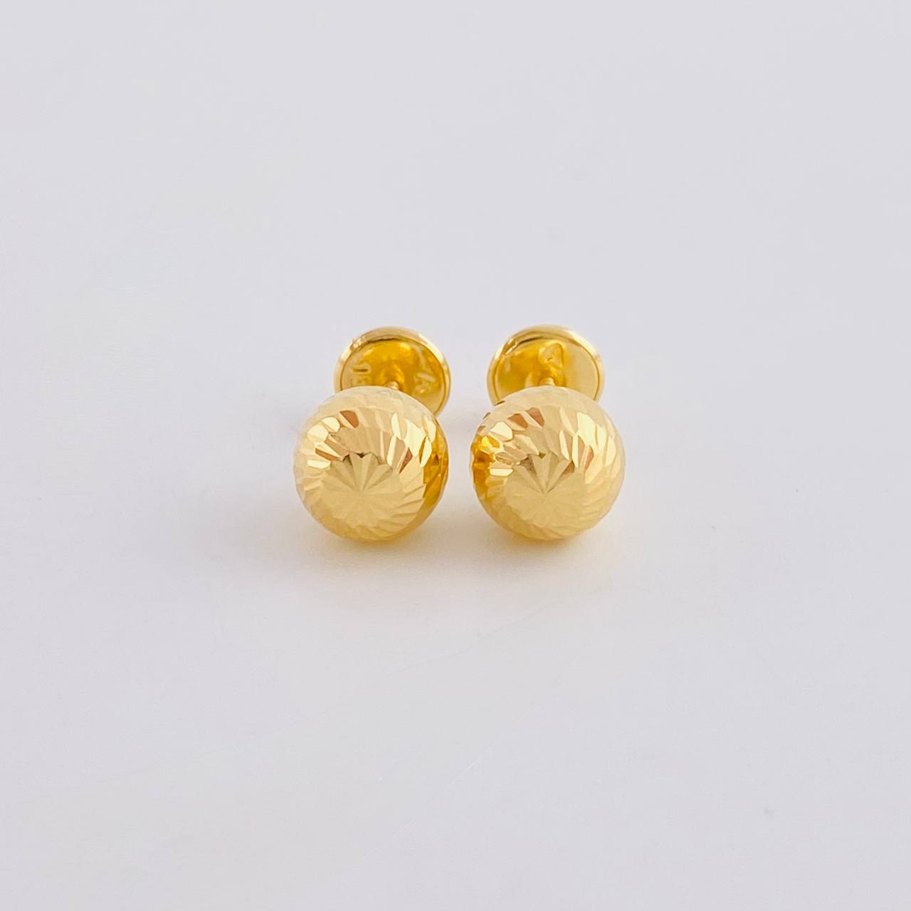 Topos Bola Diamantada 0.95 g / 7 mm Oro Amarillo 18K