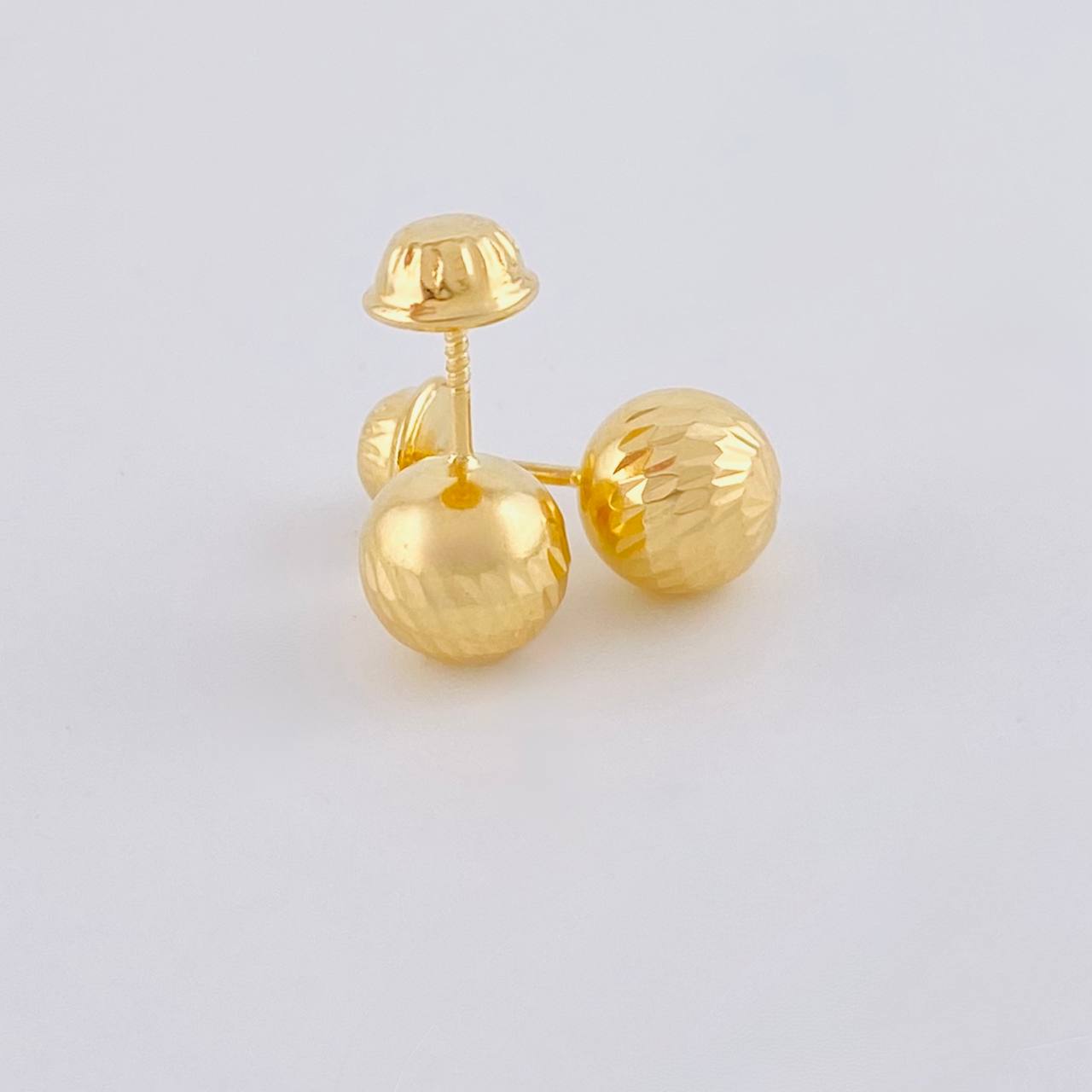 Topos Bola Diamantada 0.9 g / 7 mm Oro Amarillo 18K