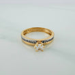 Anillo Solitario Churumbela 2.45gr / T5 1/2 / 2.4cm / Dos Oros Amarillo Blanco 18K $