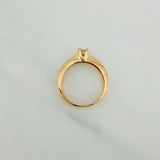 Anillo Solitario 3.65gr / T6 3/4 / 2.4cm / Oro Amarillo 18K $
