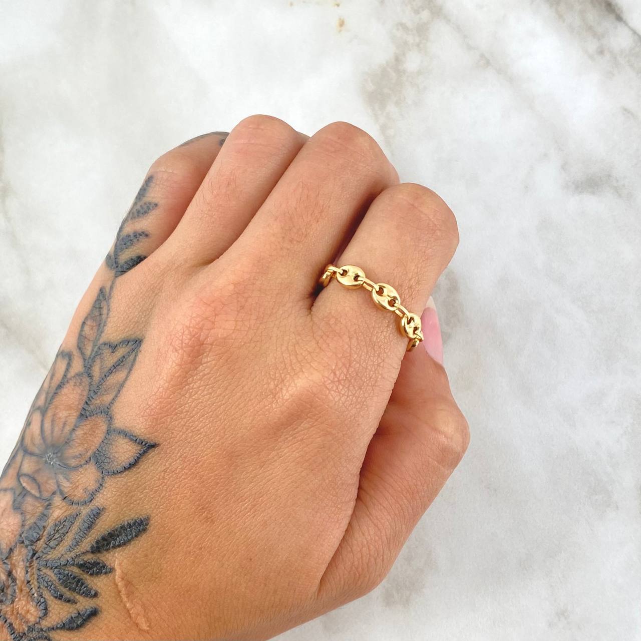 Anillo GC 0.95gr / T8 3/4 - T10 3/4 / 4mm Liso Oro Amarillo 18K *