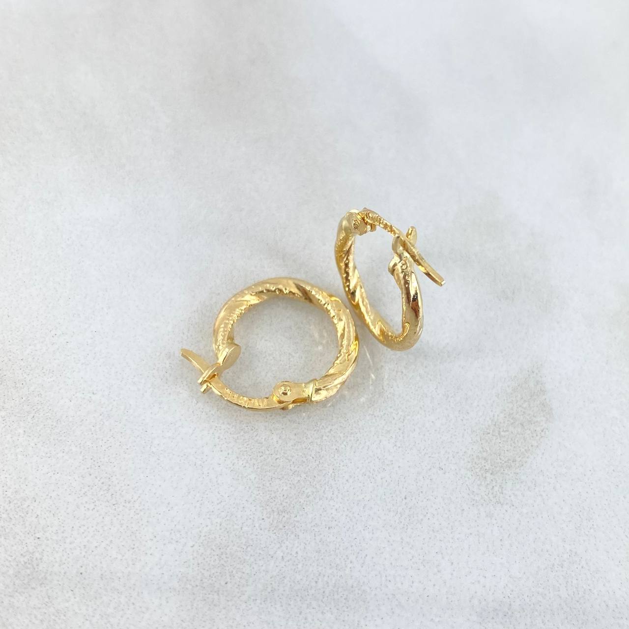 Candongas Asby 1.2gr / 1.6cm / Melcocha Punteadas Oro Amarillo 18K