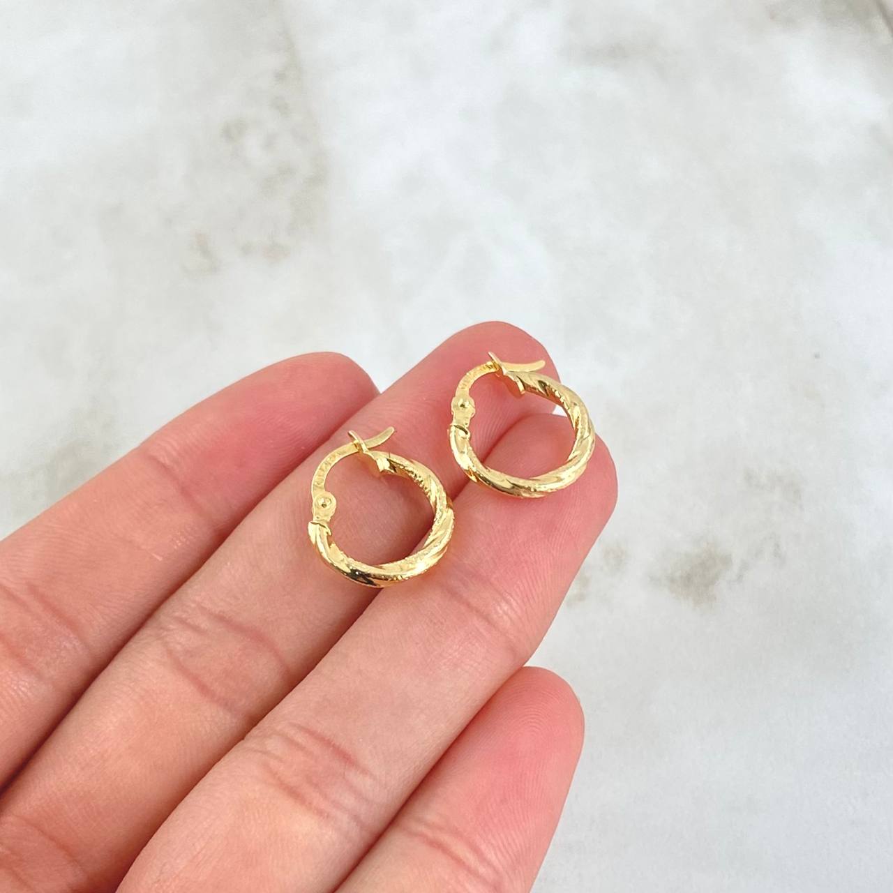 Candongas Asby 1.75gr / 1.8cm / Melcocha Punteadas Oro Amarillo 18K *