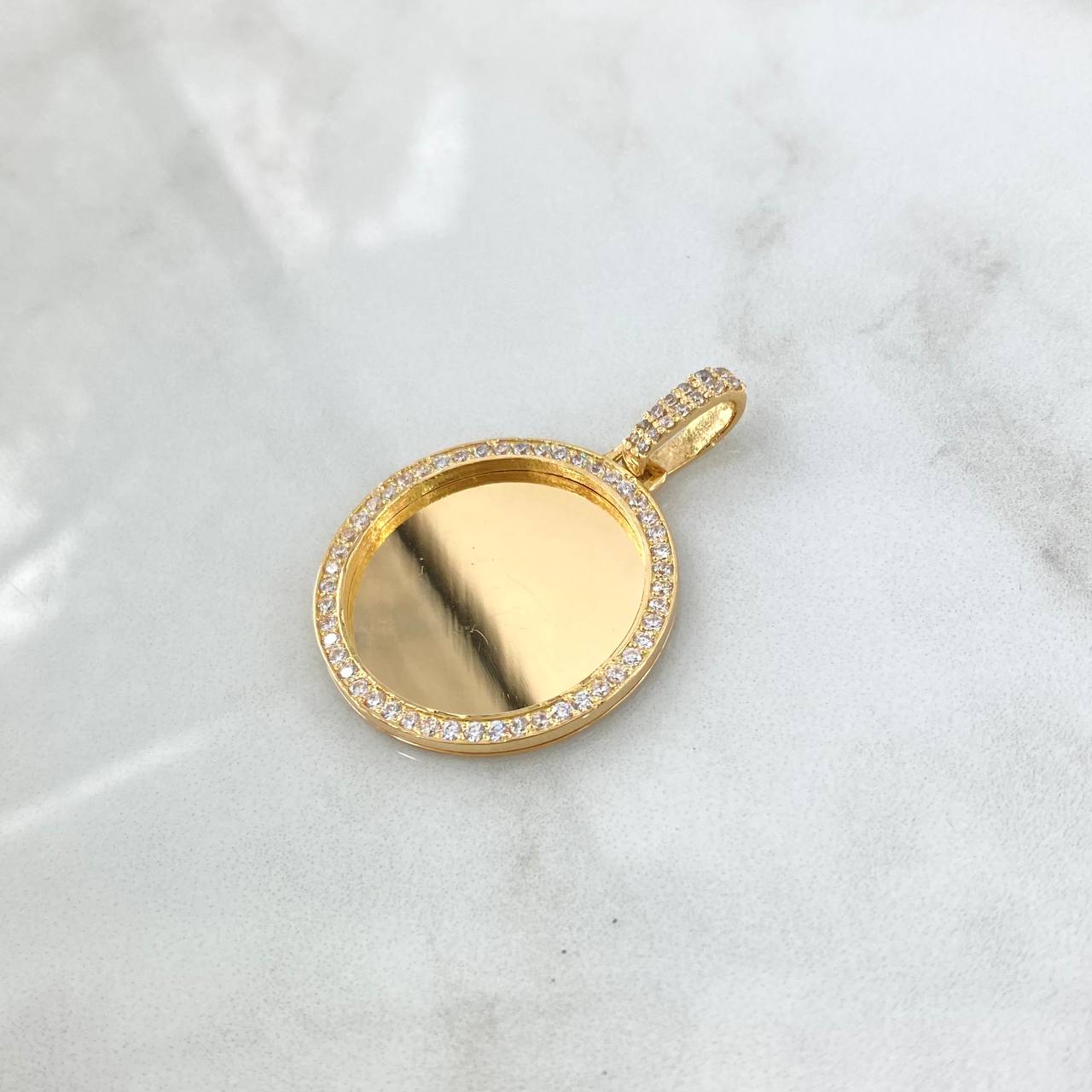 Dije Placa Circulo Espejo 8.85gr / 4cm / Circones Blancos Oro Amarillo 18K *