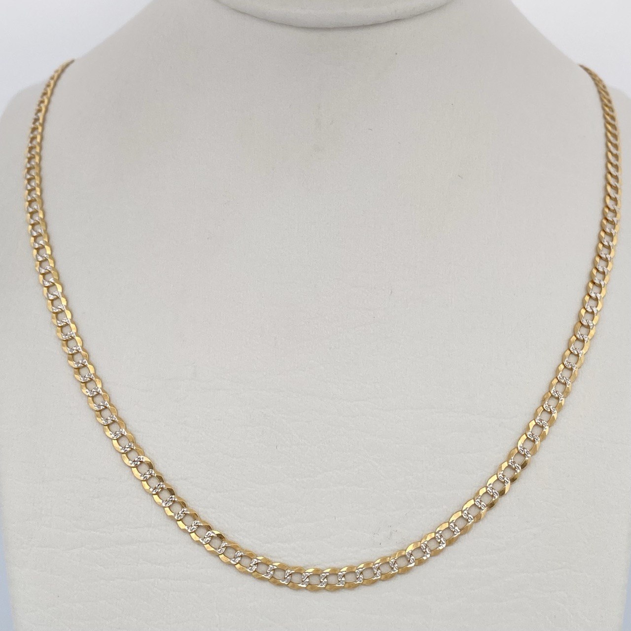 Cadena Cubana 8.9gr / 61.5cm / Dos Oros Amarillo Blanco +3 18K $