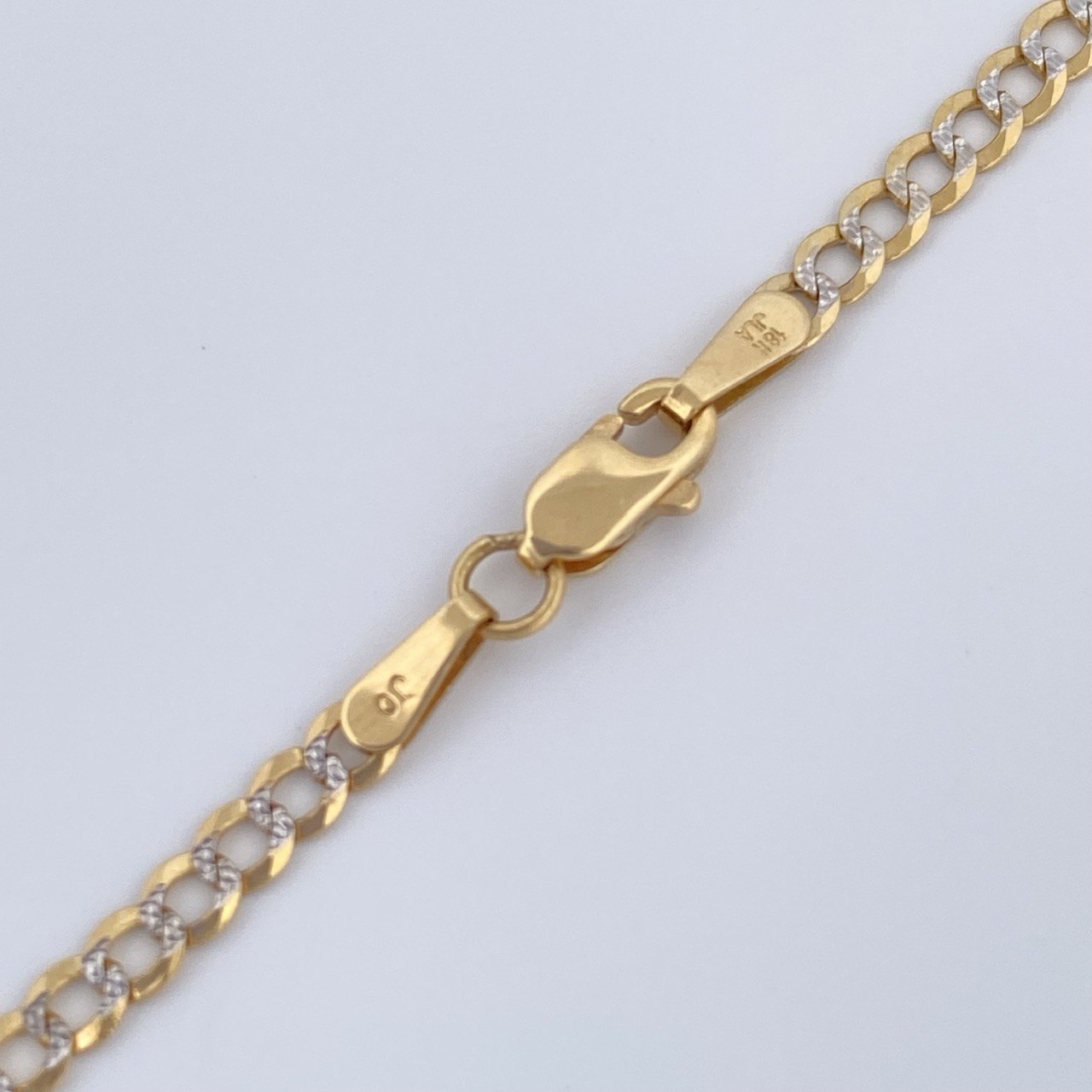 Cadena Cubana 5.95gr / 56.3cm /Dos Oros Amarillo Blanco +1 18K $