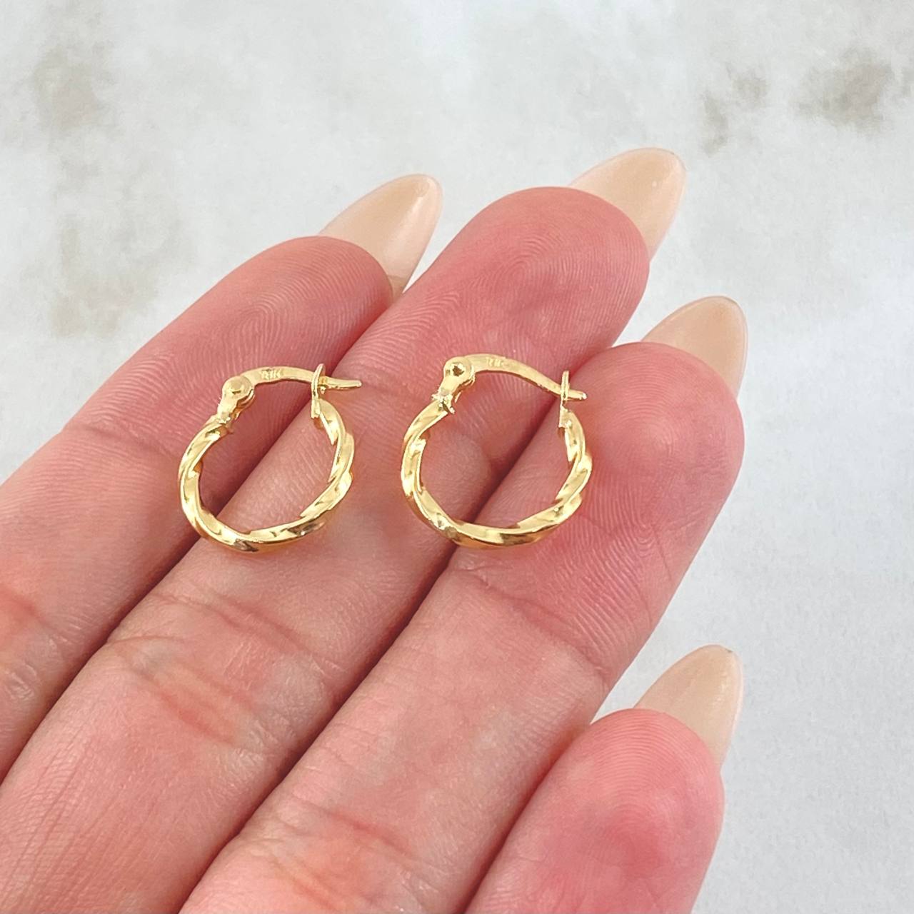 Candongas Kari 0.85gr / 1.5cm / Oro Amarillo 18K