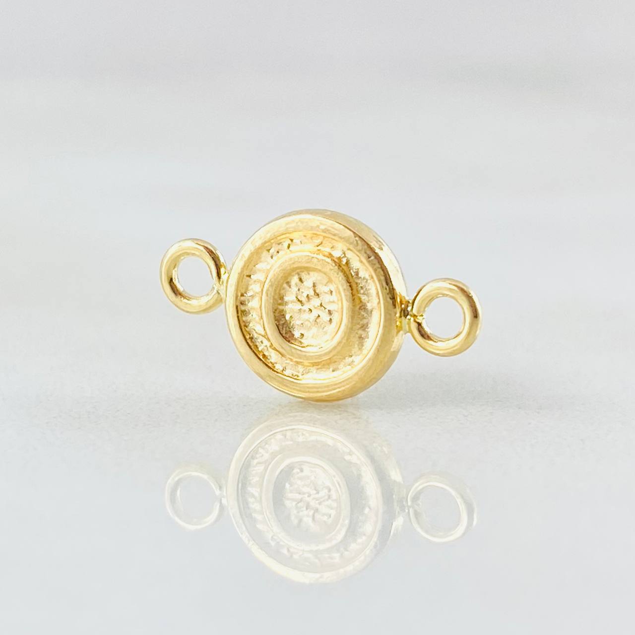 Herraje Letra O 0.4gr / 1.4cm / Oro Amarillo 18K
