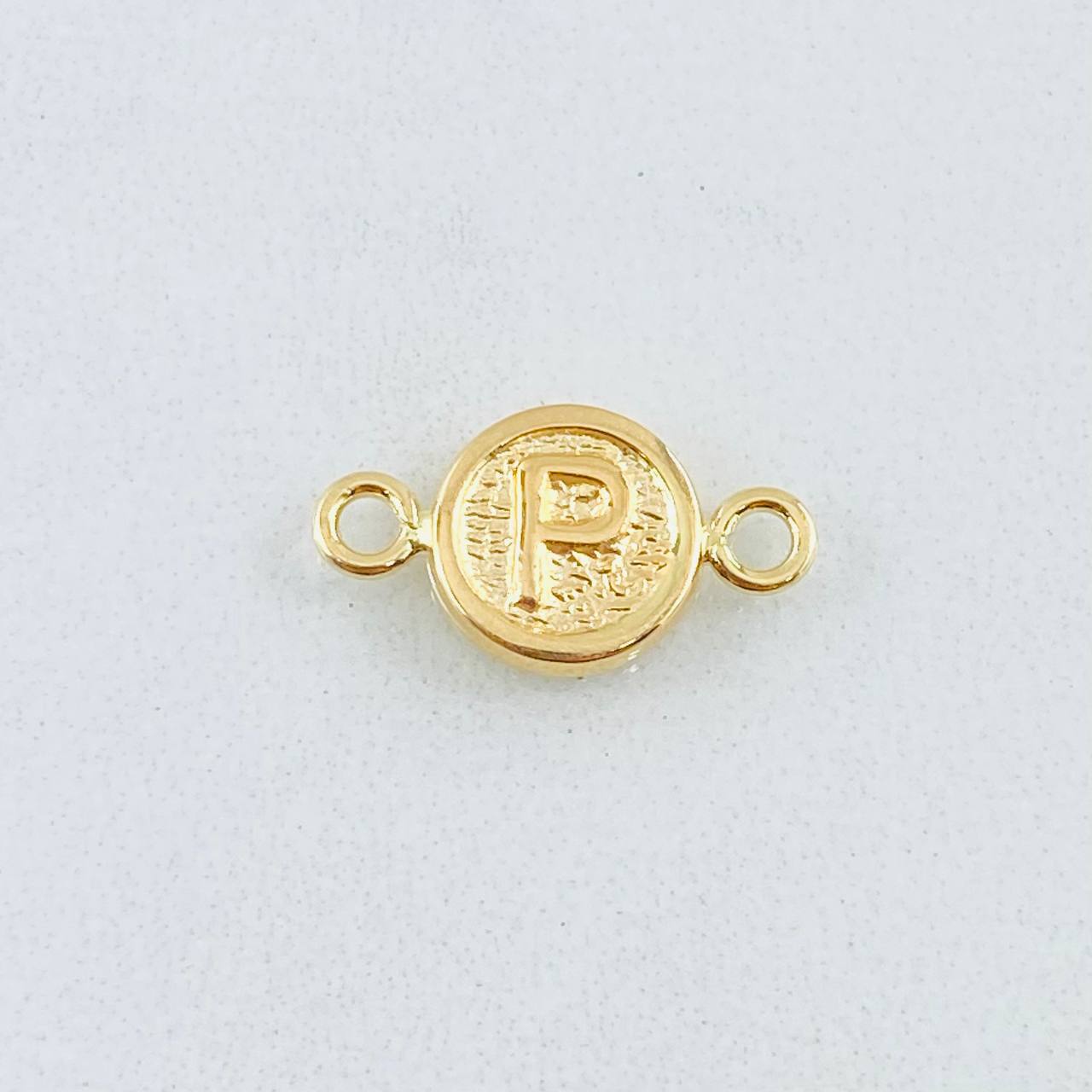 Herraje Letra P 0.35gr / 1.4cm / Oro Amarillo 18K
