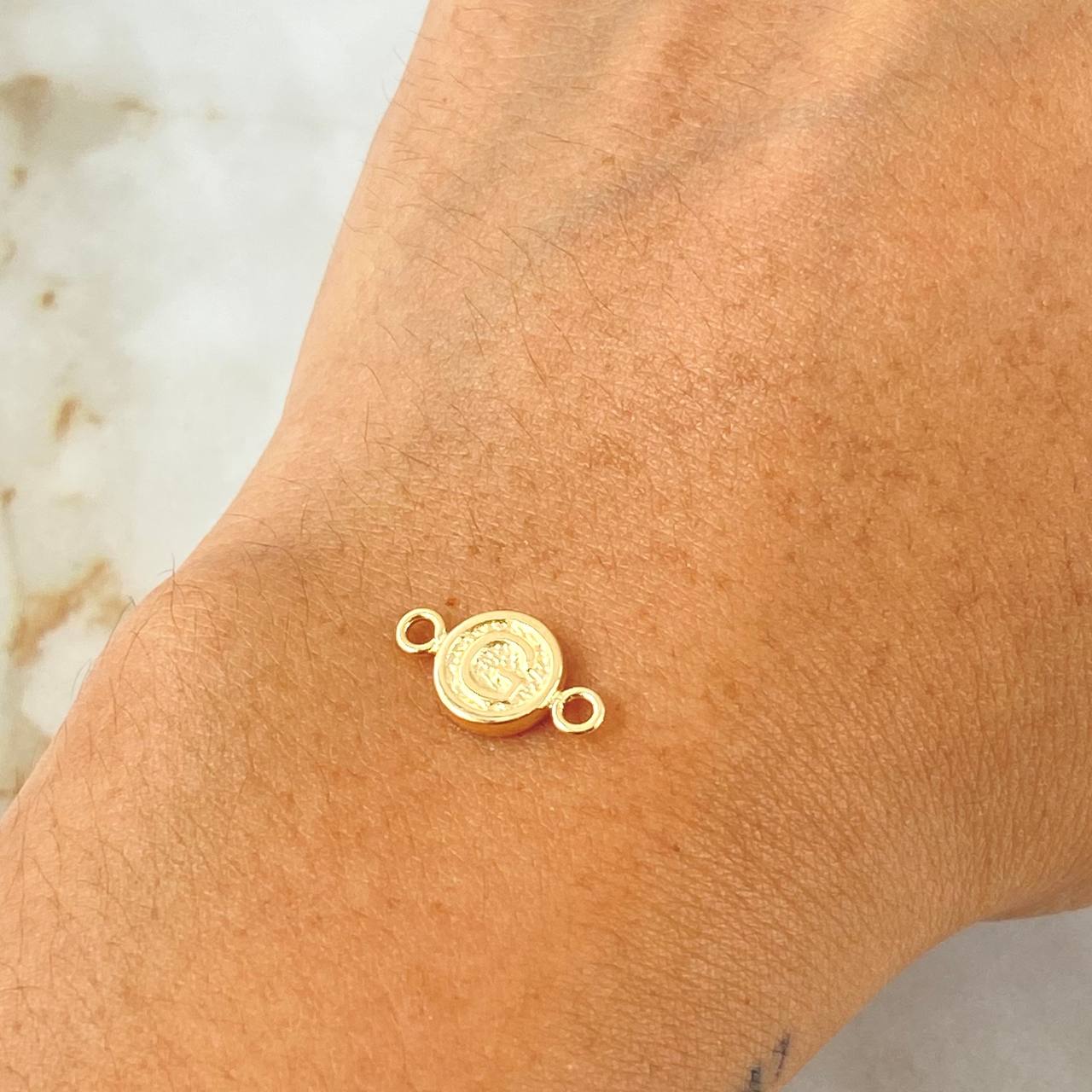 Herraje Letra G 0.35gr / 1.4cm / Oro Amarillo 18K