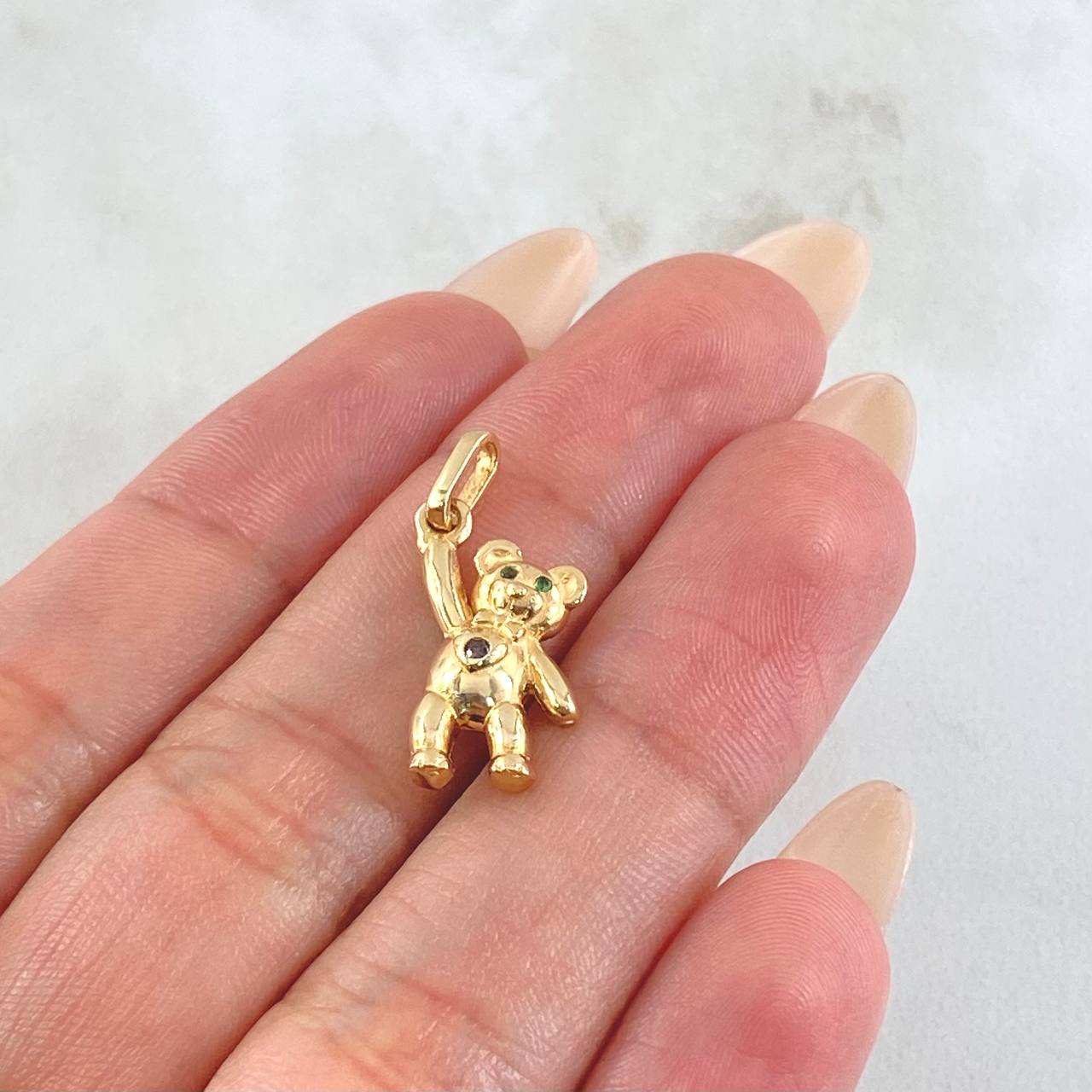 Dije Oso Manito Arriba 1.85gr / 2.4cm / Oro Amarillo 18K