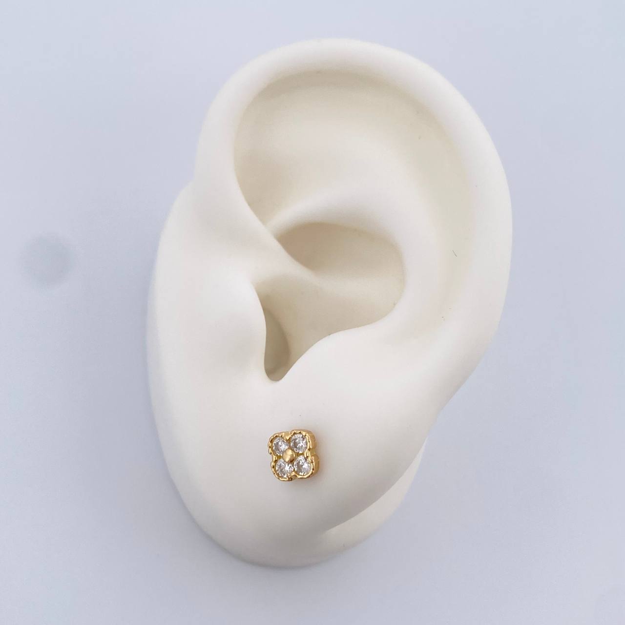 Topos Flor 1.1gr / Oro 18K &