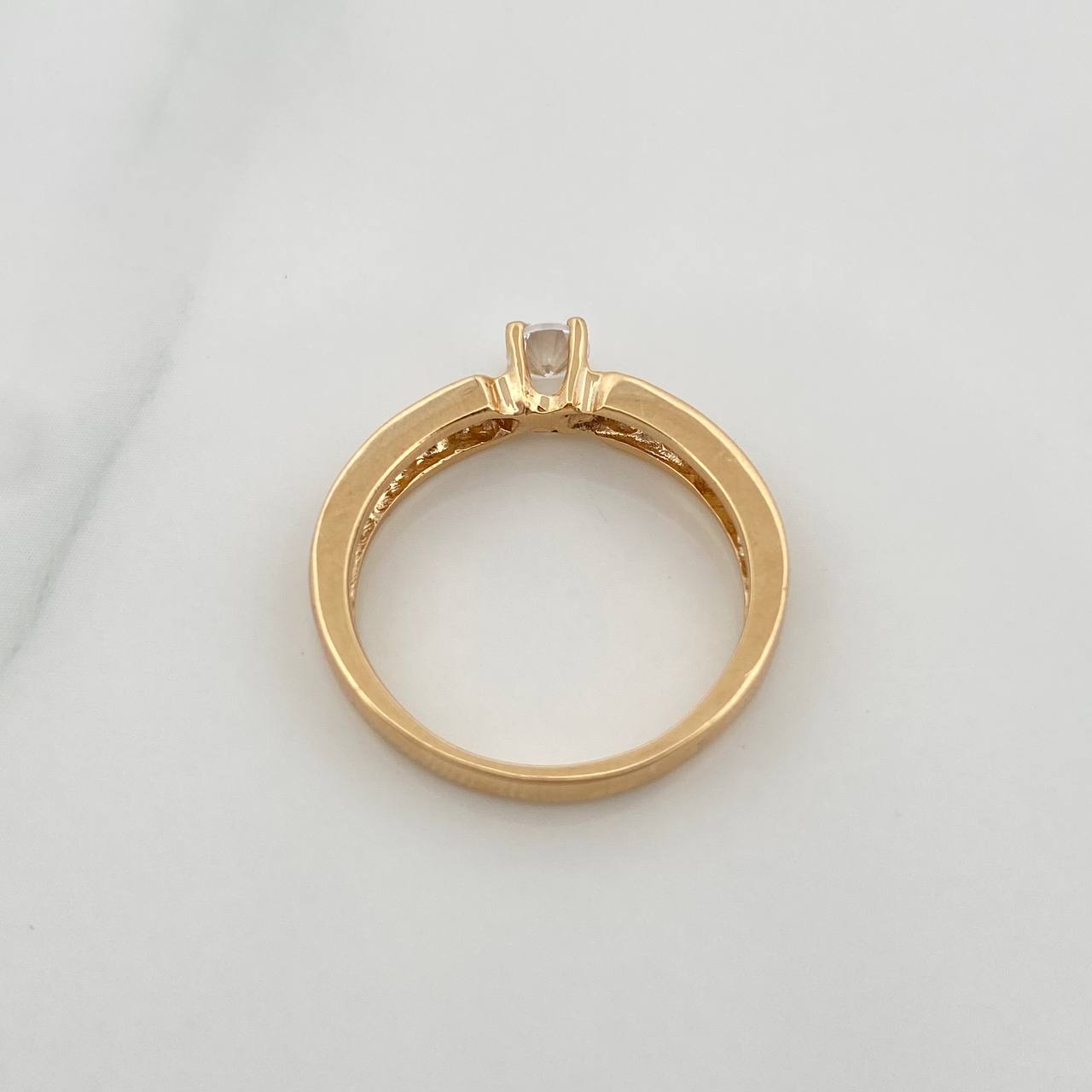 Anillo Solitario Churumbela 3.25gr / T6 1/2 / 2.3cm / Oro Amarillo 18K $