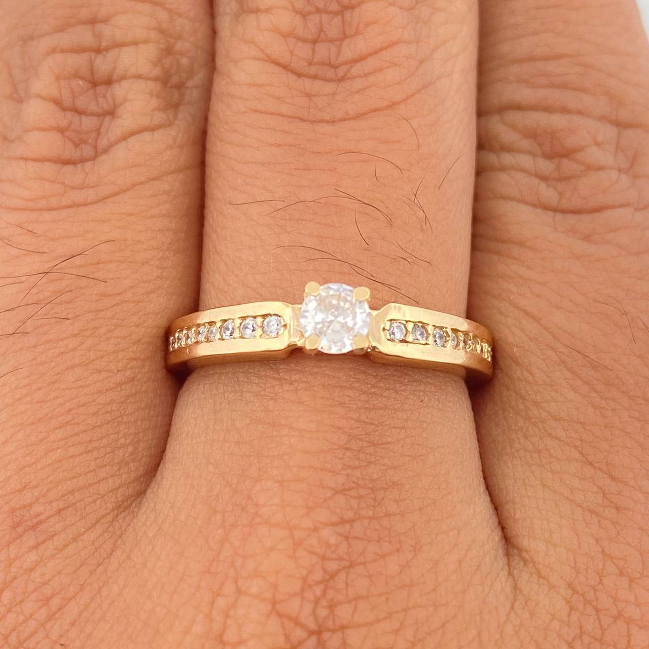 Anillo Solitario Churumbela 3.25gr / T6 1/2 / 2.3cm / Oro Amarillo 18K $