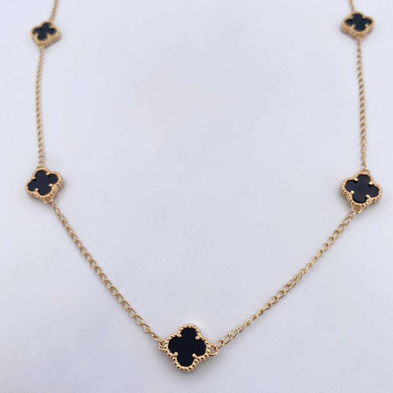 Cadena Espiga Trebol Gradual 7.95gr / 45.6cm-49.6cm / 1.5mm Onix Negro Oro Amarillo Nac.Esp. 18K $