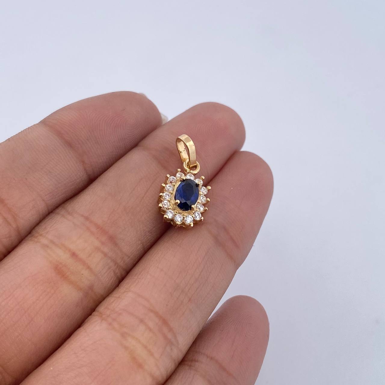 Dije Halo 1.3gr / 1.8cm / Circones Blanco Azul Oro Amarillo 18K $