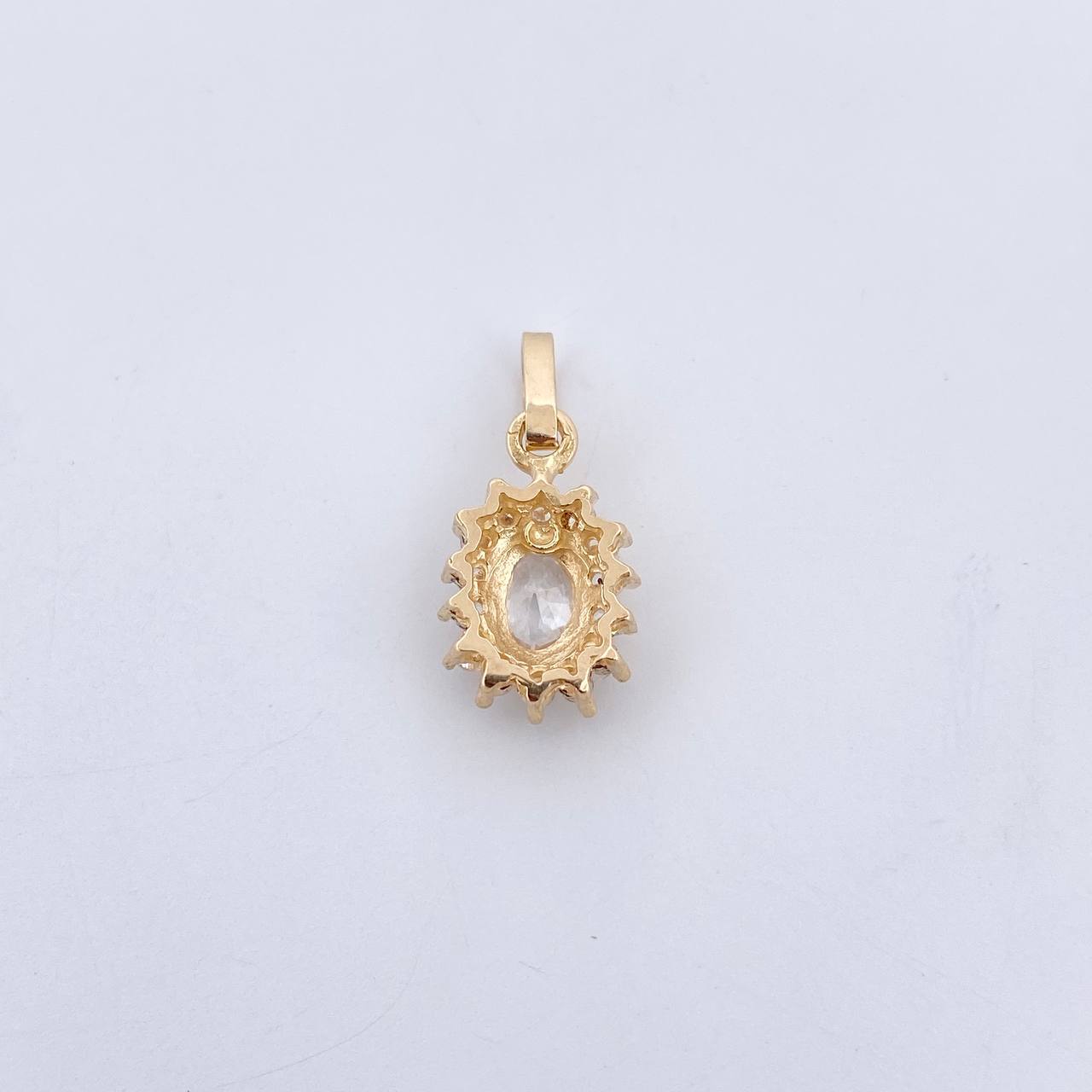 Dije Halo 1.35gr / 1.8cm / Circones Blancos Oro Amarillo 18K &