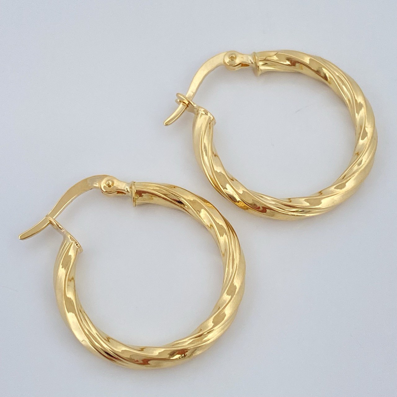 Candongas Mai 2.1gr / 2.5cm / Oro Amarillo 18K $