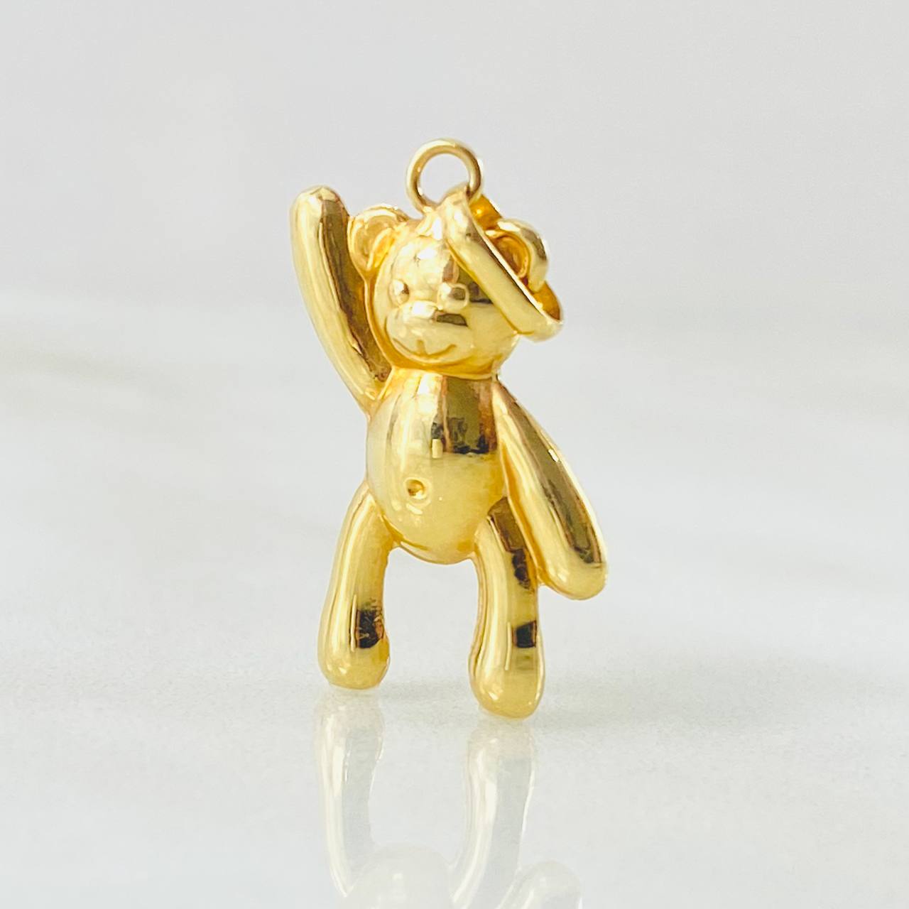Dije Oso Manito Arriba 0.75gr / 2.5cm / Oro Amarillo 18K ©