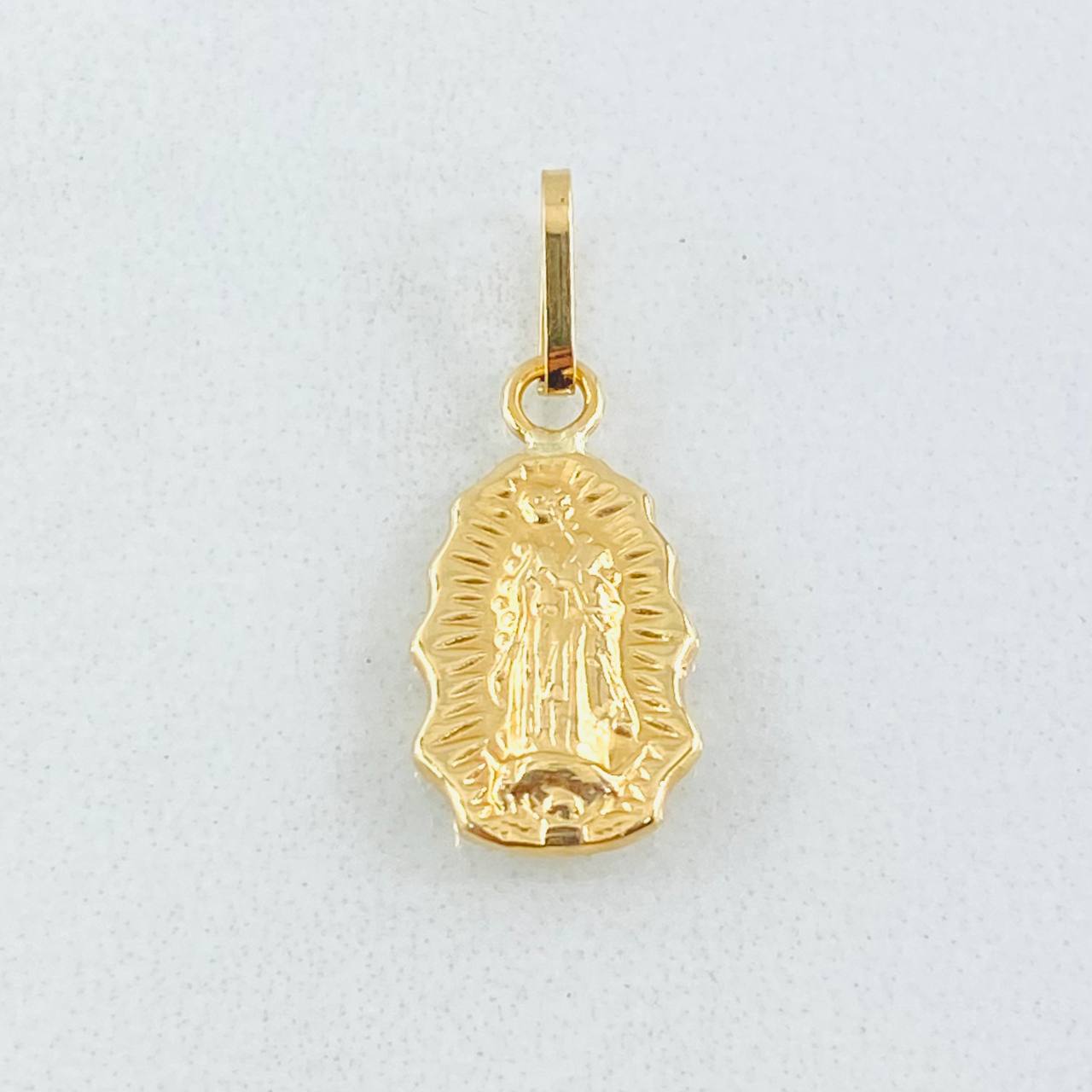 Dije Virgen Guadalupe 0.55gr / 2cm / Oro Amarillo 18K ©