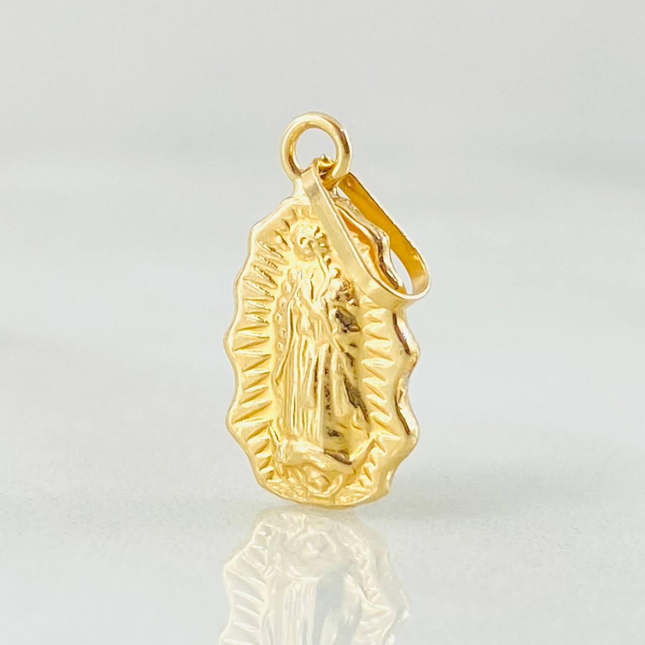 Dije Virgen Guadalupe 0.55gr / 2cm / Oro Amarillo 18K ©