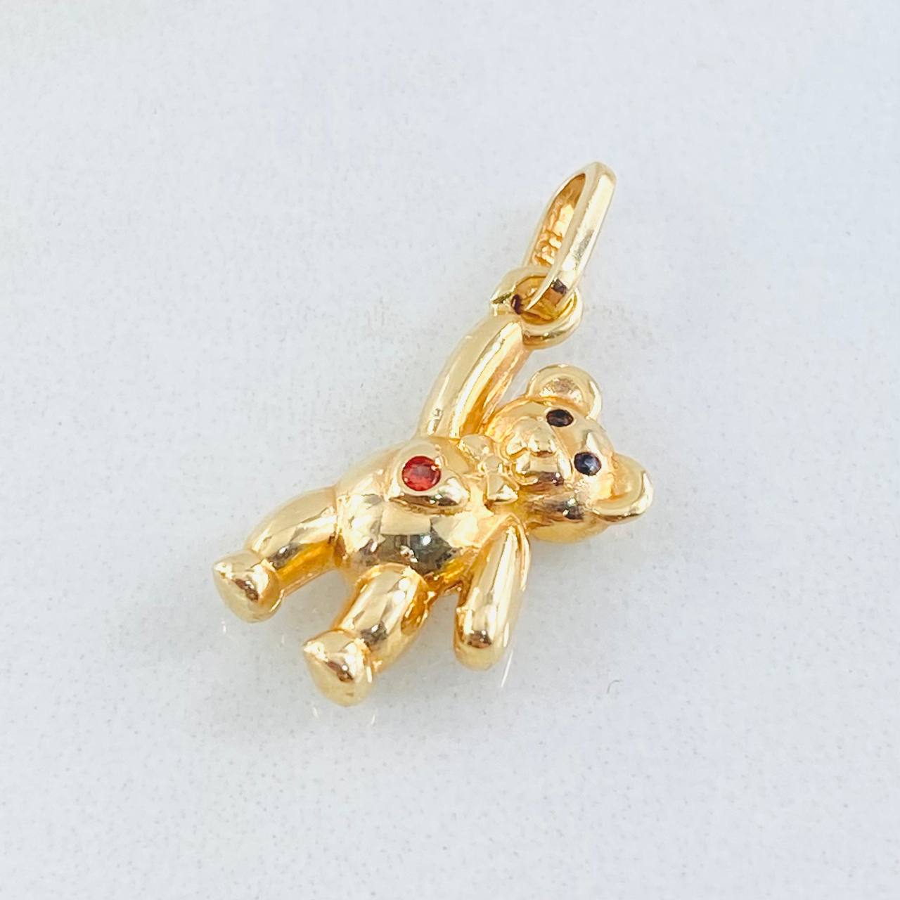 Dije Oso Manito Arriba 1.9gr / 2.2cm / Oro Amarillo 18K *