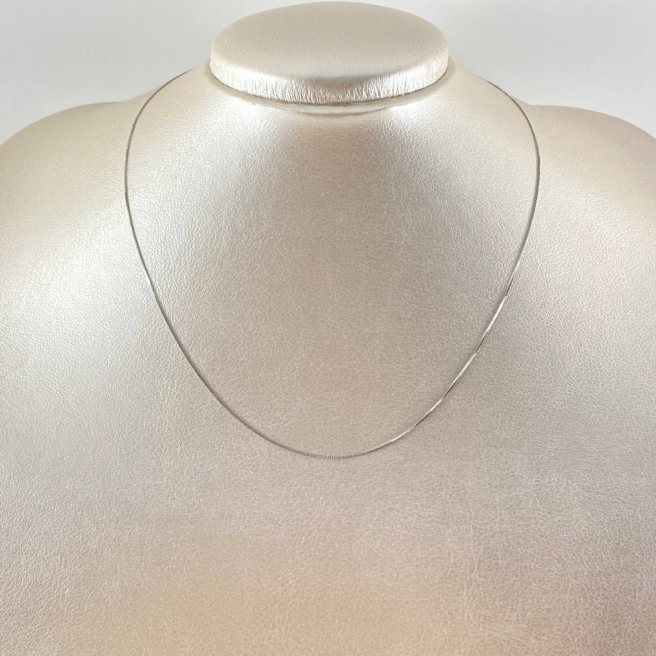 Cadena Veneciana 0.8gr / 40cm / Oro Blanco +3 18K *