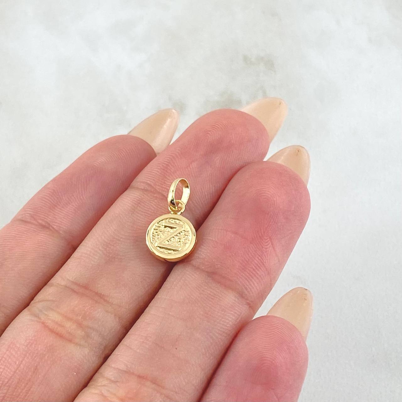Dije Letra Z 0.35gr / 1.5cm / Oro Amarillo 18K