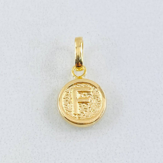 Dije Letra F 0.35gr / 1.4cm / Oro Amarillo 18K