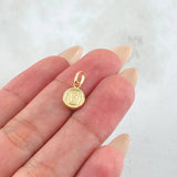 Dije Letra U 0.35gr / 1.5cm / Oro Amarillo 18K