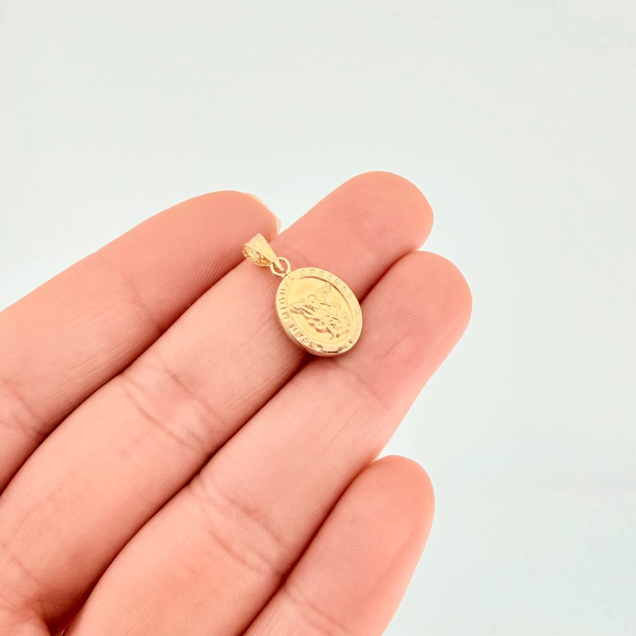 Dije San Miguel Arcangel 0.65g / 2cm Oro Amarillo 18K