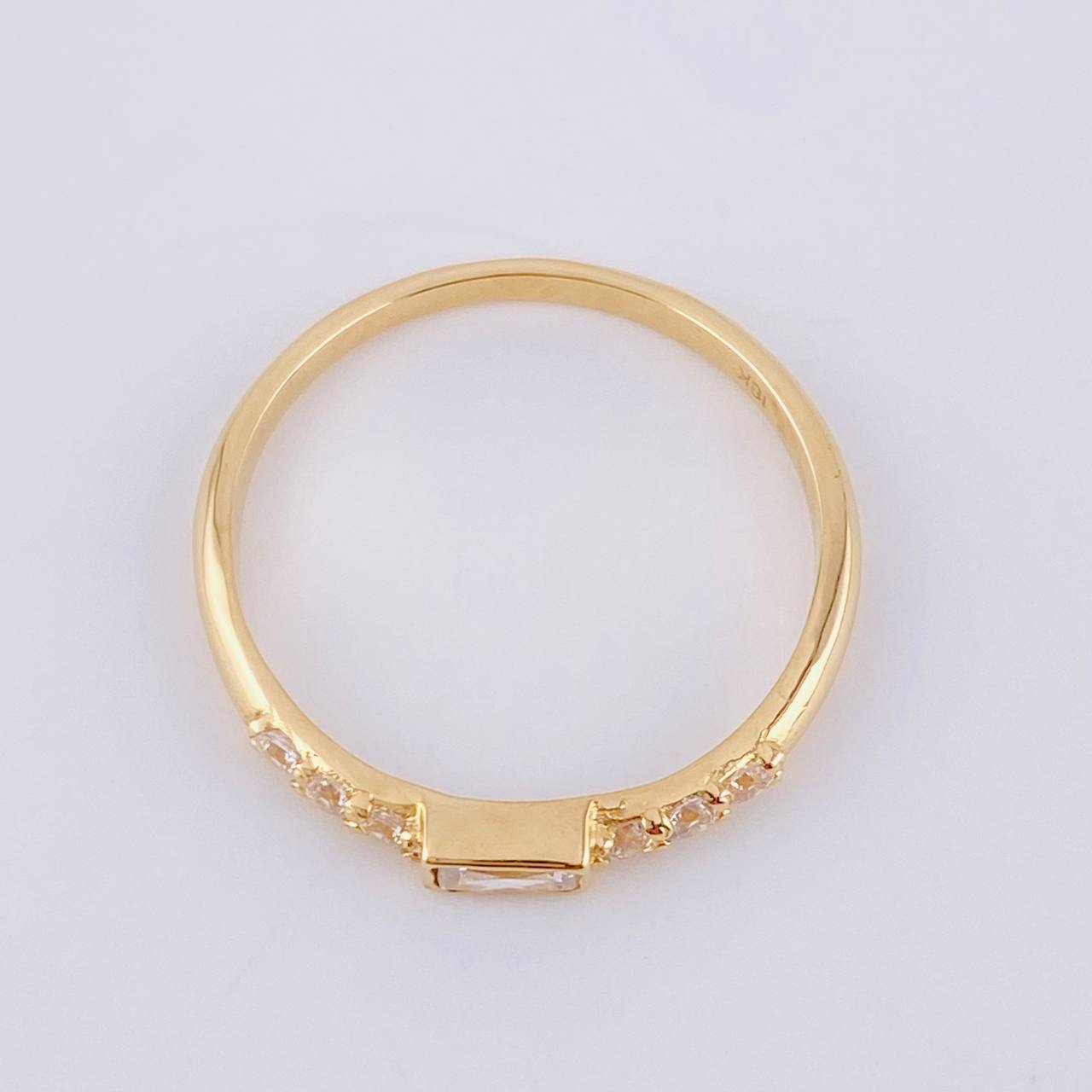 Anillo Baguette Seis Estrellas 1.65gr / T7 1/2 / Oro Amarillo 18K *