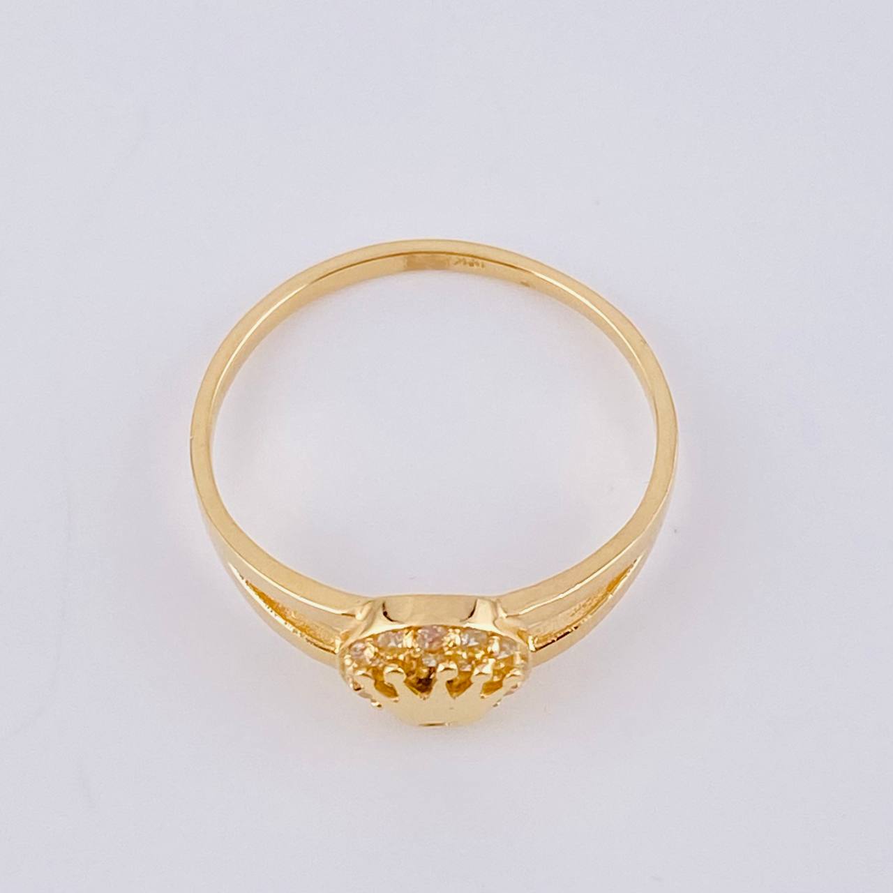 Anillo Ovalo Corona 2.5gr / T8 / Oro Amarillo 18K ©