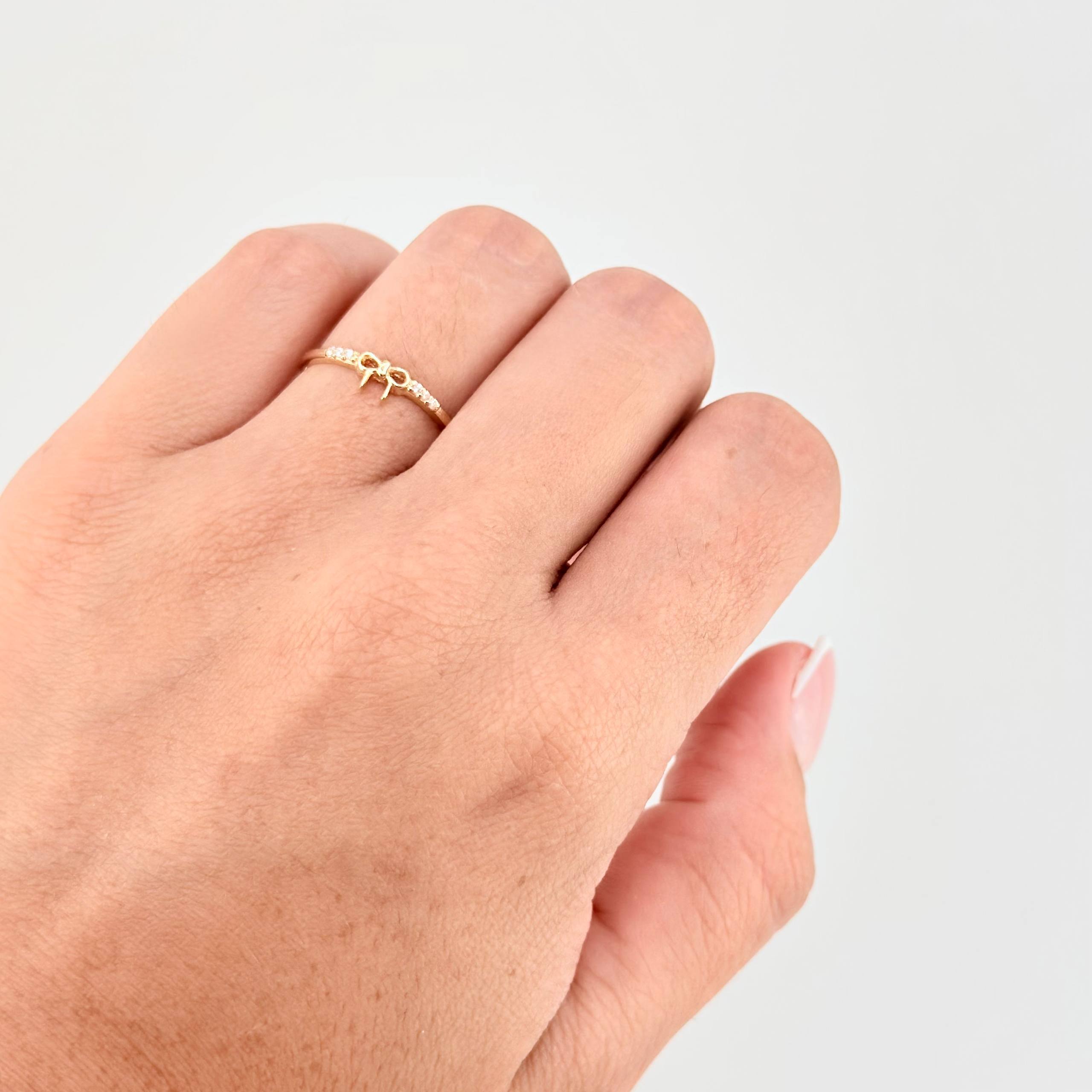 Anillo Moño 1.2 g / T7 Oro Amarillo 18K