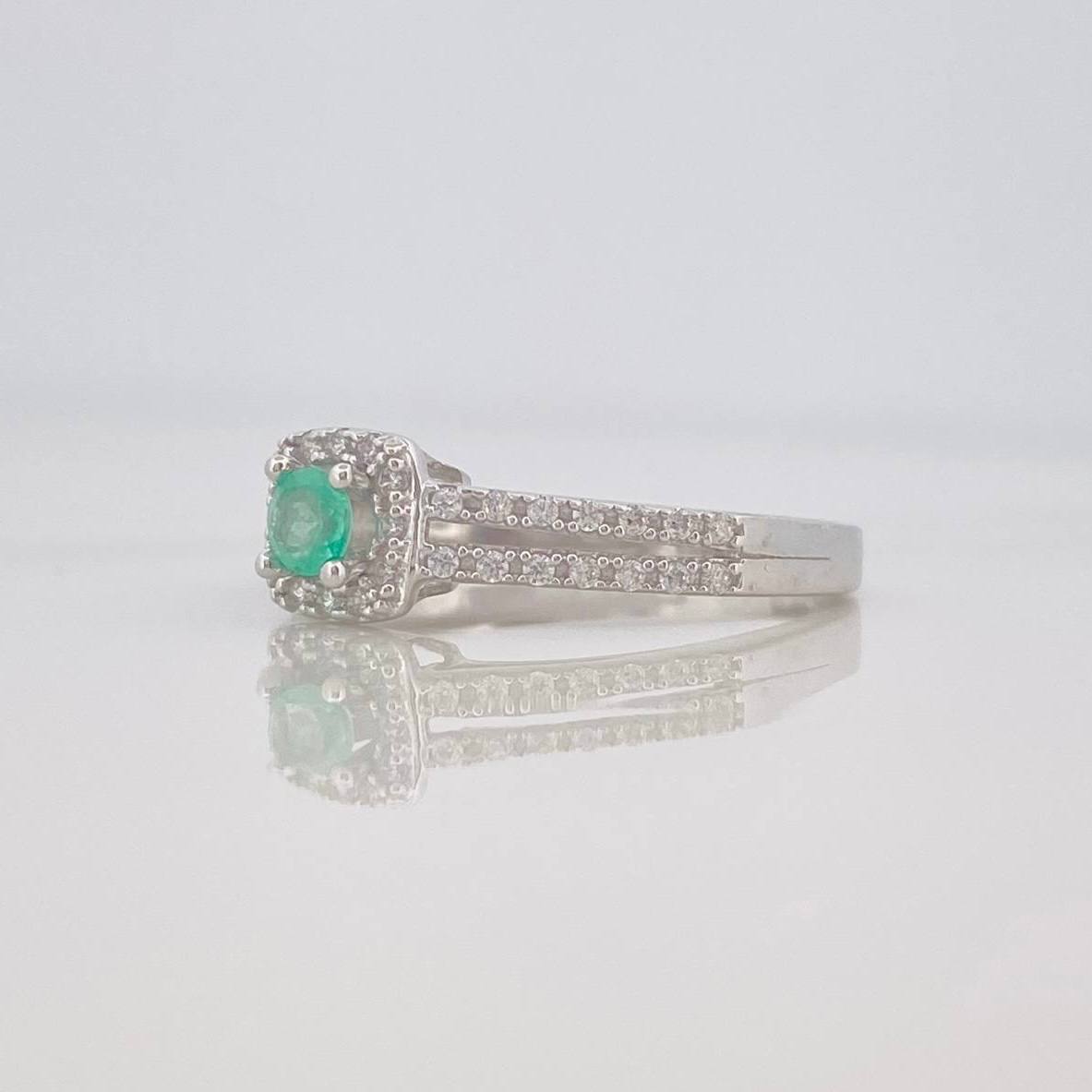 Anillo Solitario Churumbela Doble Esmeralda 14 Pts 1.7 g / T5 3/4 Plata 925