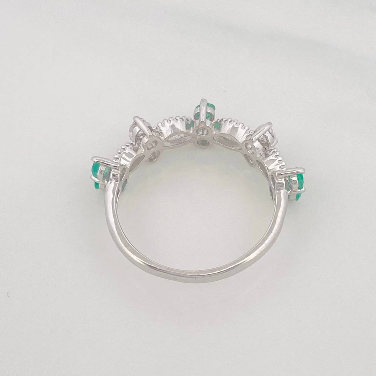 Anillo Infinito Zigzag Esmeralda 39 Pts 1.95 g / T7 1/4 Plata 925