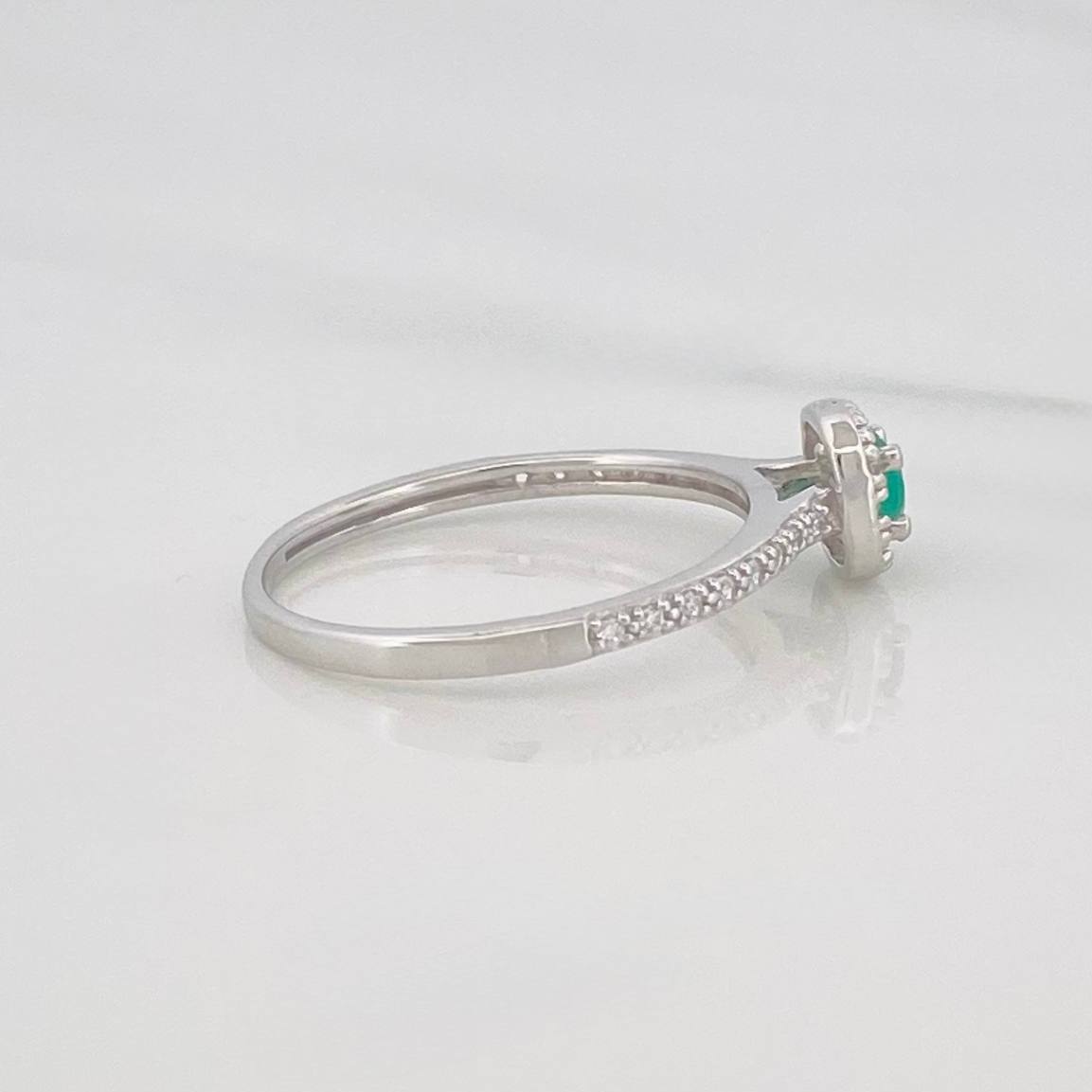 Anillo Solitario Halo Churumbela Esmeralda 15 Pts 1.4 g / T6 3/4 Plata 925