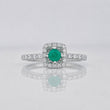 Anillo Halo Cuadrado Esmeralda 14 Pts 2.1 g / T7 3/4 Plata 925