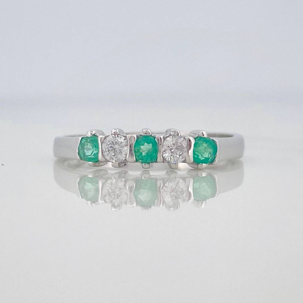 Anillo Acordeón Esmeralda 24 Pts 1.5 g / T8 1/2 Plata 925