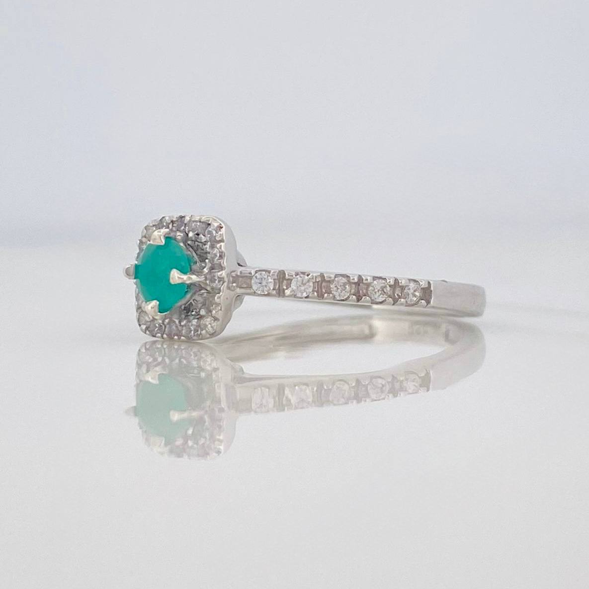 Anillo Halo Cuadrado Esmeralda 22 Pts 2.15 g / T6 1/4 Plata 925