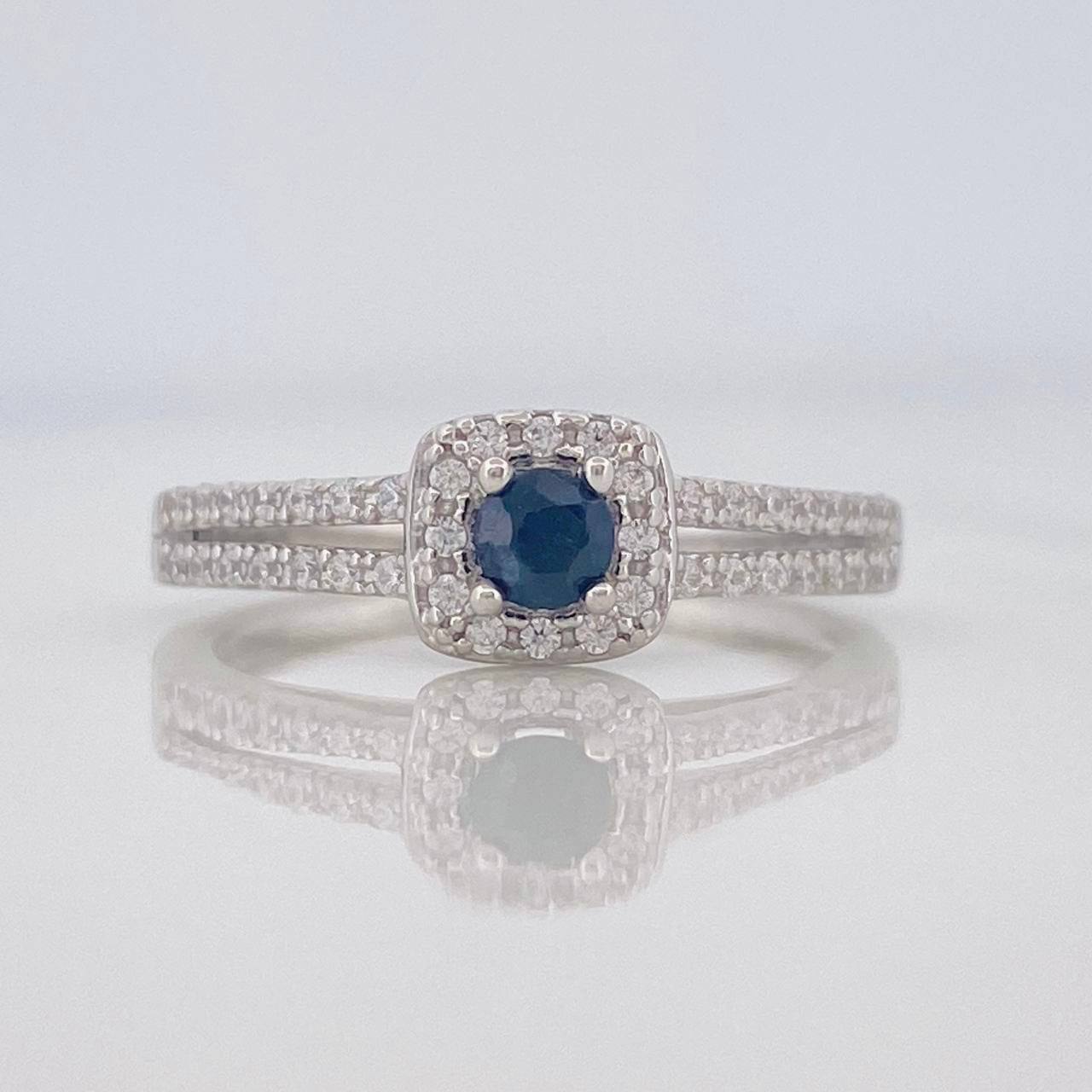 Anillo Halo Cuadrado Zafiro 17 Pts 1.65 g / T6 1/2 Plata 925