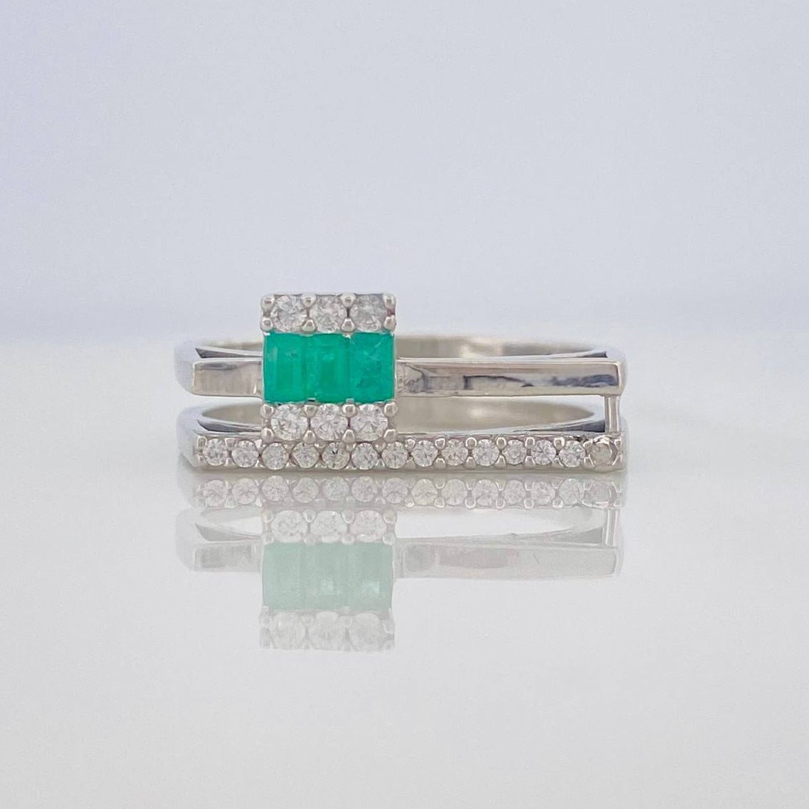 Anillo Churumbela Recto Esmeralda 17 Pts 2.9 g / T7 1/4 Plata 925