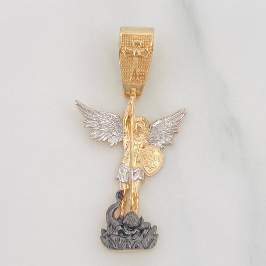Dije San Miguel Arcángel 4.85 g / 4 cm Tres Oros 18K