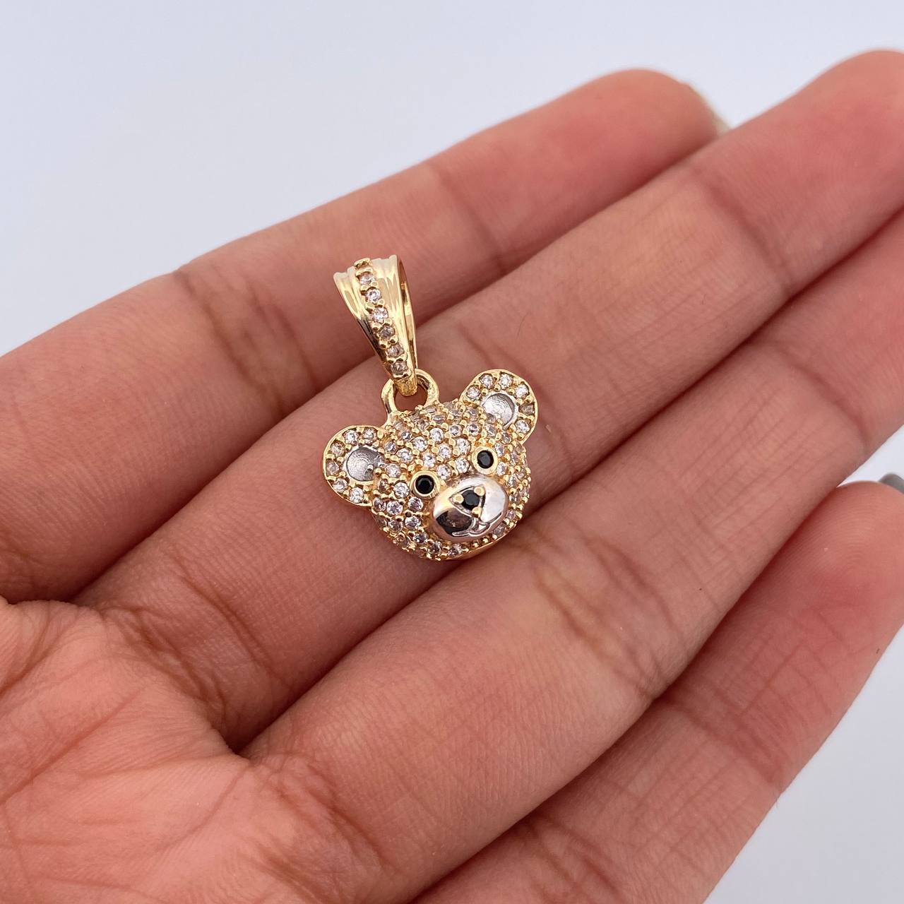 Dije Rostro Oso 2.7gr / 2cm / Oro 18K &