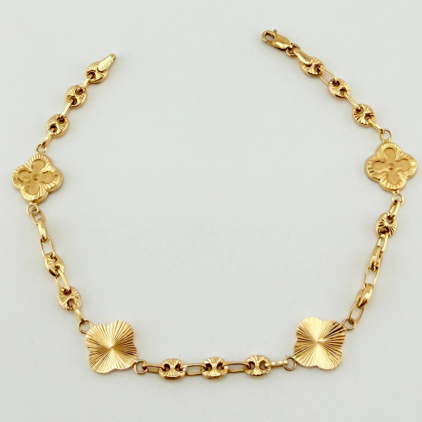 Pulso GC Trebol Dorado 4.85gr / 20cm / 10mm Oro Amarillo 18K