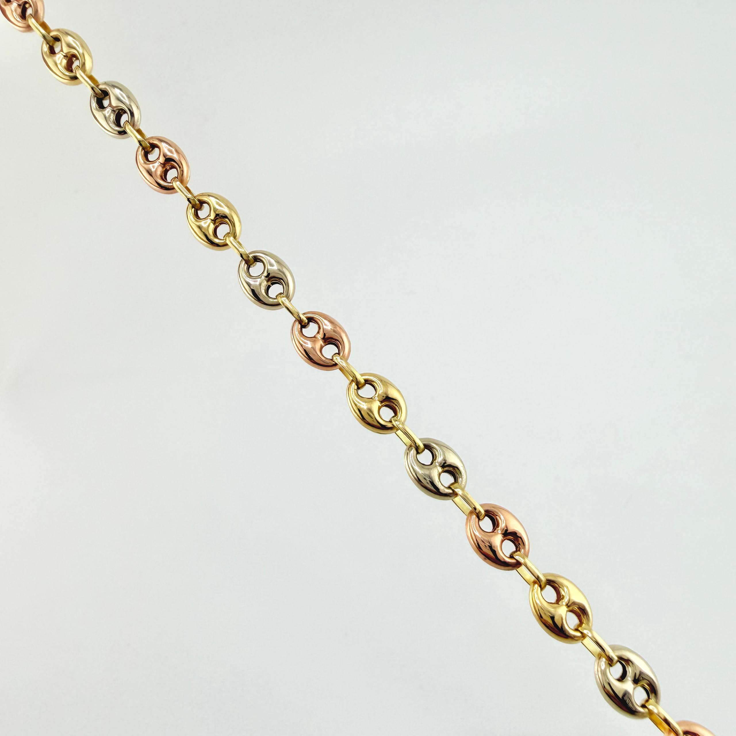 Cadena GC 15.75gr / 67.5cm / 6.2mm Tres Oros 18K