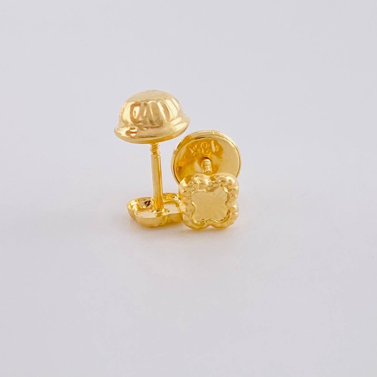 Topos Trebol 0.45 g / 4.5 mm Oro Amarillo 18K