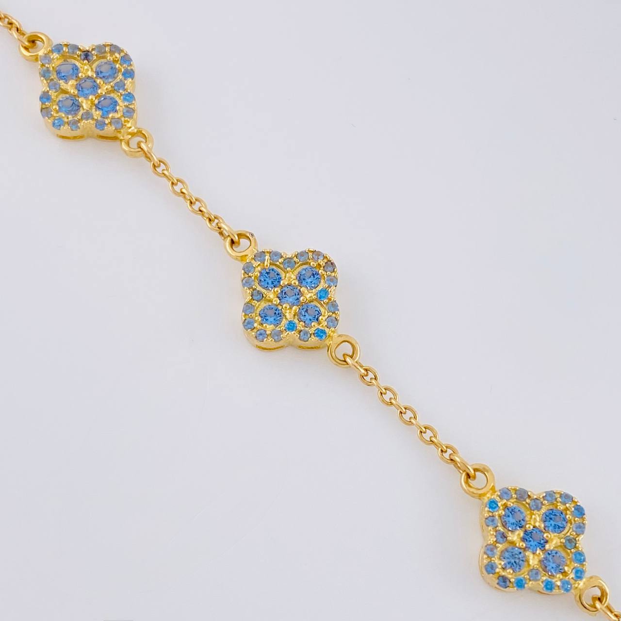 Pulso Aro Seguido Flor Trebol 6.75 g / 17.8 cm / 9.7 mm Oro Amarillo 18K